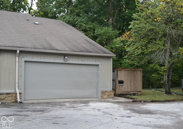 Photo 2 of Sale Pending at 4267 Indian Pipe Tr, Indianapolis, IN 46237 | MLS# 22129605 | Listing updated on 2026-10-05