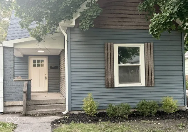 Photo 3 of Single family home for sale at 830 N Temple Ave, Indianapolis, IN 46201 | MLS# 22129606 | Listing updated on 2026-10-03