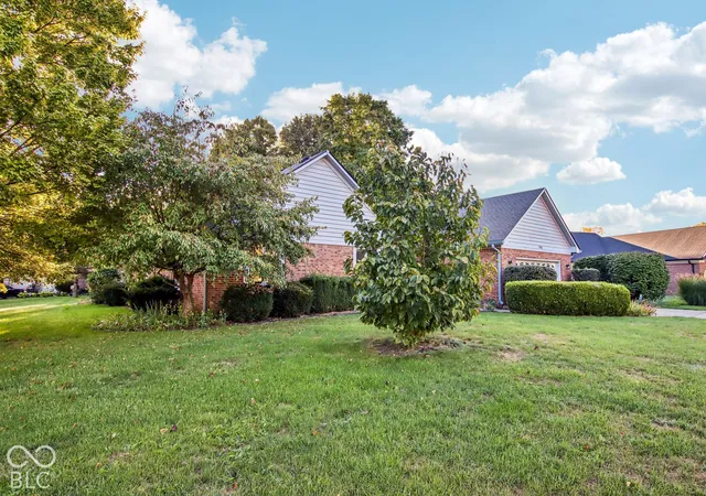 Photo 2 of Sale Pending at 1765 Heather Cir, Indianapolis, IN 46229 | MLS# 22129612 | Listing updated on 2026-10-22