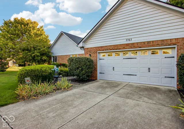 Photo 4 of Sale Pending at 1765 Heather Cir, Indianapolis, IN 46229 | MLS# 22129612 | Listing updated on 2026-10-22