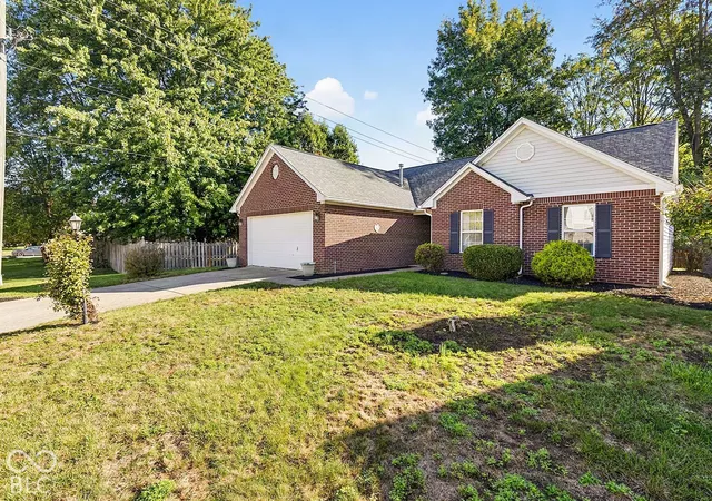 Photo 3 of Single family home for sale at 2457 Manita Dr, Indianapolis, IN 46234 | MLS# 22129639 | Listing updated on 2026-10-08
