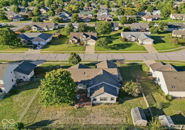 Photo 4 of Single family home for sale at 3445 Brent Cross Dr, Columbus, IN 47203 | MLS# 22129649 | Listing updated on 2026-10-05