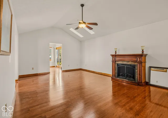 Photo 3 of Single family home for sale at 3445 Brent Cross Dr, Columbus, IN 47203 | MLS# 22129649 | Listing updated on 2026-10-07