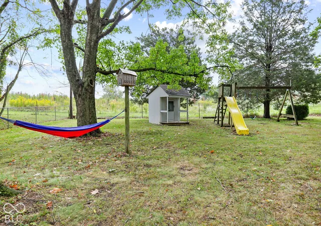 Photo 3 of Single family home for sale at 2991 Jay Dee Ln, Greenwood, IN 46143 | MLS# 22129659 | Listing updated on 2026-10-04