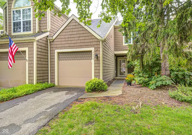 Condo for sale at 7459 Quincy Ct, Indianapolis, IN 46254 | MLS# 22129660