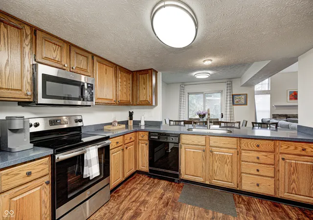 Photo 3 of Condo for sale at 7459 Quincy Ct, Indianapolis, IN 46254 | MLS# 22129660 | Listing updated on 2026-10-21