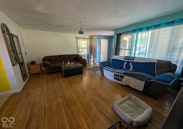 Photo 4 of Single family home for sale at 2710 S Kenyon Dr, Indianapolis, IN 46203 | MLS# 22129664 | Listing updated on 2026-10-09