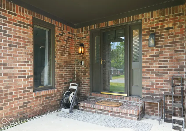 Photo 3 of Single family home for sale at 6032 Orinoco Ave, Indianapolis, IN 46227 | MLS# 22129668 | Listing updated on 2026-10-05