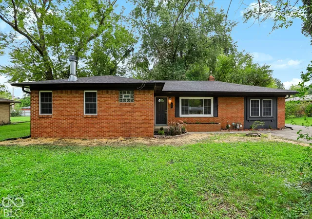 Photo 1 of Single family home for sale at 5819 N Victoria Dr, Indianapolis, IN 46228 | MLS# 22129670 | Listing updated on 2026-10-06