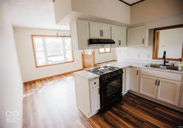 Photo 4 of Single family home for sale at 518 Linden Dr, Spiceland, IN 47385 | MLS# 22129676 | Listing updated on 2026-10-08