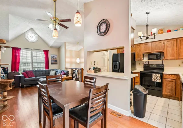 Photo 2 of Single family home for sale at 1565 Chase Blvd, Greenwood, IN 46142 | MLS# 22129681 | Listing updated on 2026-10-07