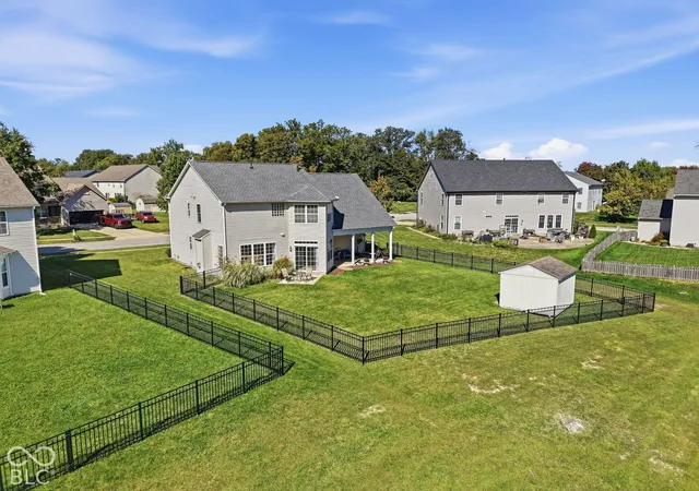 Photo 4 of Single family home for sale at 8035 Meadow Bnd Ln, Indianapolis, IN 46259 | MLS# 22129683 | Listing updated on 2026-10-08