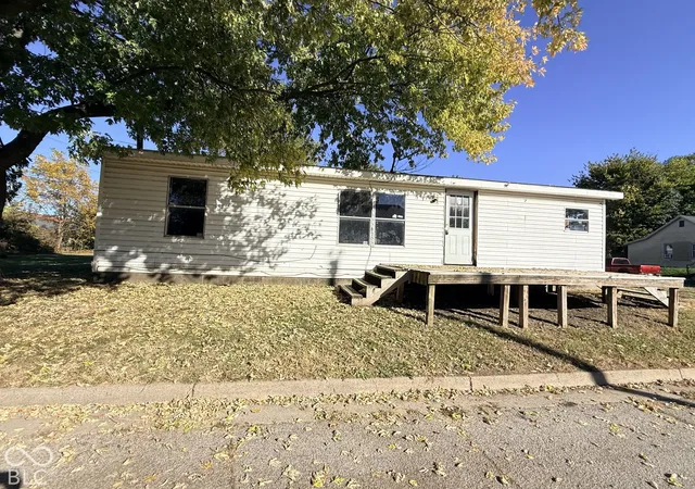 Photo 1 of Sale Pending at 1002 Tuttle Ave, Crawfordsville, IN 47933 | MLS# 22129689 | Listing updated on 2026-10-27