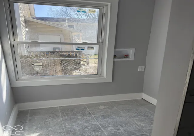 Photo 4 of House for sale at 2518 Columbia Ave, Indianapolis, IN 46205 | MLS# 22129693 | Listing updated on 2026-10-06