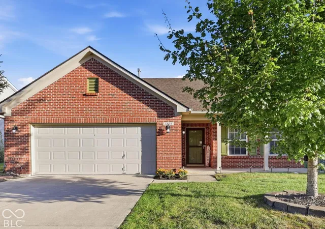 Photo 1 of Single family home for sale at 5868 W Deerview Bnd, Mc Cordsville, IN 46055 | MLS# 22129697 | Listing updated on 2026-10-09