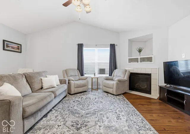 Photo 3 of Single family home for sale at 5868 W Deerview Bnd, Mc Cordsville, IN 46055 | MLS# 22129697 | Listing updated on 2026-10-09