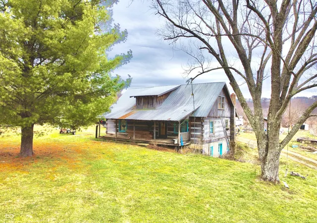 Photo 1 of Single family home for sale at 7021 Bellsville Pike, Columbus, IN 47201 | MLS# 22129699 | Listing updated on 2026-10-06