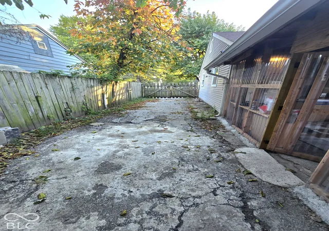 Photo 15 of Single family home for sale at 2441 N Goodlet Ave, Indianapolis, IN 46222 | MLS# 22129700 | Listing updated on 2026-10-05