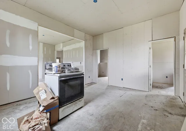 Photo 2 of Single family home for sale at 2115 S I St, Elwood, IN 46036 | MLS# 22129703 | Listing updated on 2026-10-05