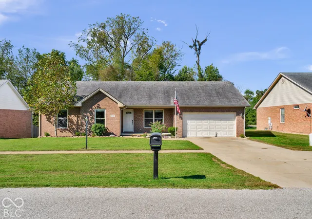 Photo 1 of Single family home for sale at 4426 Katy Dr, Seymour, IN 47274 | MLS# 22129704 | Listing updated on 2026-10-05