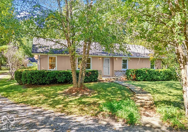 Photo 3 of Single family home for sale at 1780 S 150 Road W, Greenfield, IN 46140 | MLS# 22129714 | Listing updated on 2026-10-06