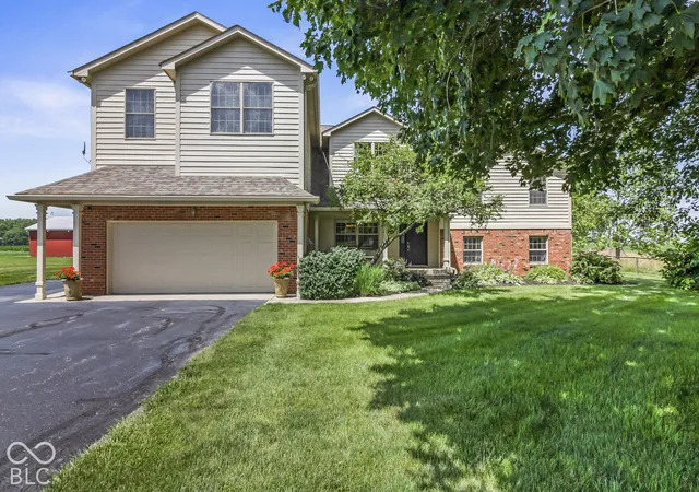 Photo 1 of Single family home for sale at 10954 N County Rd 150 E, Pittsboro, IN 46167 | MLS# 22129721 | Listing updated on 2026-10-26