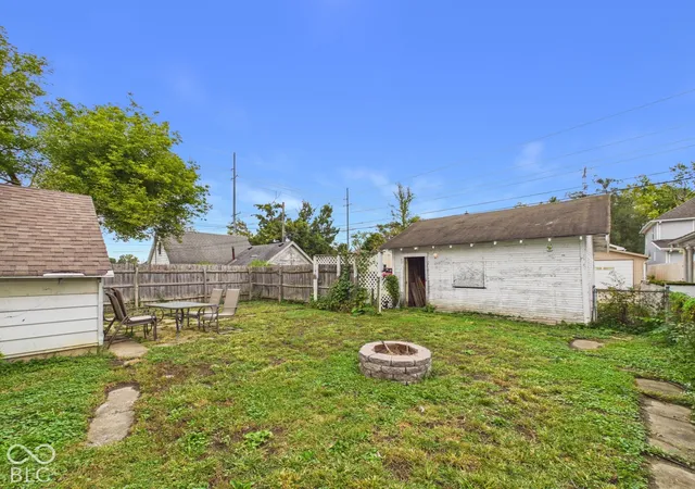 Photo 3 of Single family home for sale at 2806 S Jefferson St, Muncie, IN 47302 | MLS# 22129724 | Listing updated on 2026-10-05