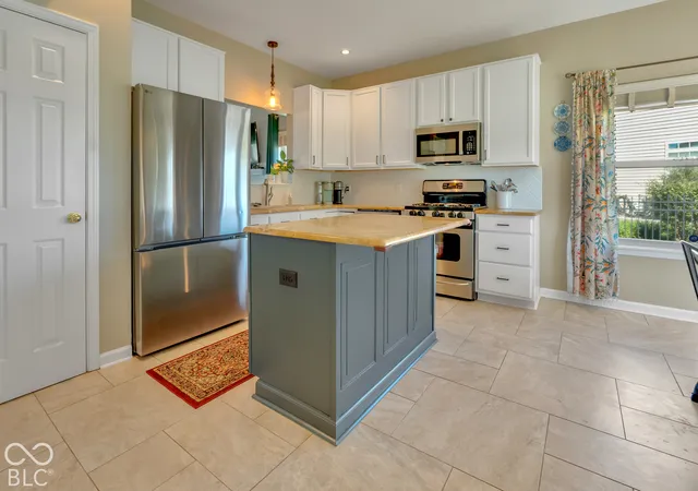 Photo 3 of Single family home for sale at 7722 Shasta Dr, Indianapolis, IN 46217 | MLS# 22129733 | Listing updated on 2026-10-06