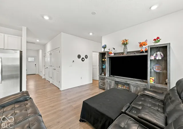 Photo 3 of Single family home for sale at 71 Varner Dr, Whiteland, IN 46184 | MLS# 22129734 | Listing updated on 2026-10-06
