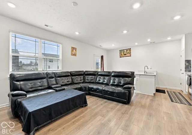 Photo 4 of Single family home for sale at 71 Varner Dr, Whiteland, IN 46184 | MLS# 22129734 | Listing updated on 2026-10-06
