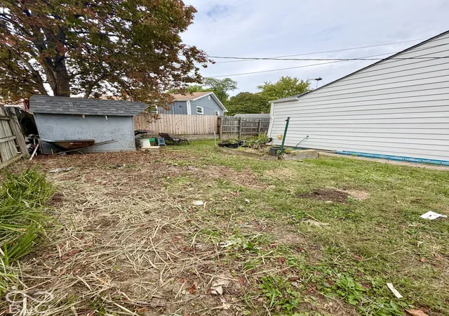 Photo 24 of Single family home for sale at 6732 East 18th, Indianapolis, IN 46219 | MLS# 22129748 | Listing updated on 2026-10-08