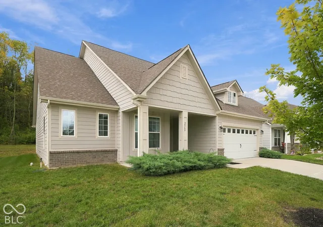 Photo 2 of Single family home for sale at 2560 Lanai Ln, Greenwood, IN 46143 | MLS# 22129757 | Listing updated on 2026-10-06