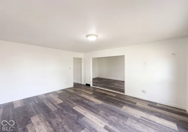 Photo 3 of Single family home for sale at 1036 Eastlawn Dr, Whiteland, IN 46184 | MLS# 22129762 | Listing updated on 2026-10-05