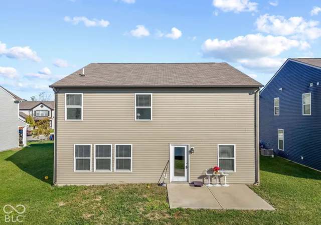 Photo 3 of Single family home for sale at 1315 Delacorte Cir, Shelbyville, IN 46176 | MLS# 22129767 | Listing updated on 2026-10-29