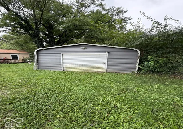 Photo 1 of Sale Pending at 3205 St Paul St, Indianapolis, IN 46237 | MLS# 22129776 | Listing updated on 2026-10-15