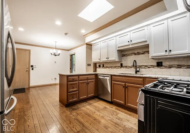 Photo 3 of Single family home for sale at 8722 Cricket Tree Ln, Indianapolis, IN 46260 | MLS# 22129780 | Listing updated on 2026-10-16