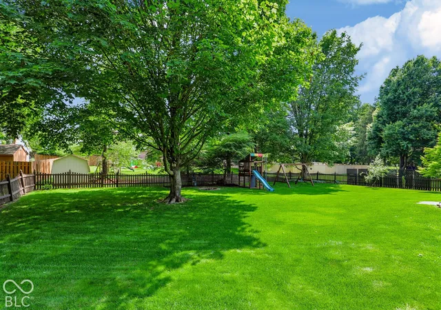 Photo 3 of Single family home for sale at 14710 Laredo Ct, Carmel, IN 46032 | MLS# 22129782 | Listing updated on 2026-10-08