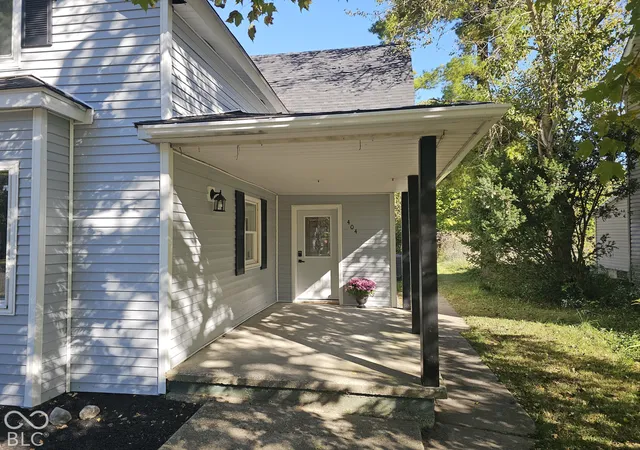 Photo 3 of Single family home for sale at 404 W Elm St, Gaston, IN 47342 | MLS# 22129798 | Listing updated on 2026-10-07
