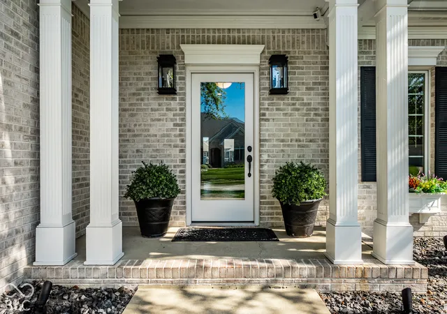 Photo 1 of Single family home for sale at 2438 Winners Cir, Shelbyville, IN 46176 | MLS# 22129809 | Listing updated on 2026-10-06