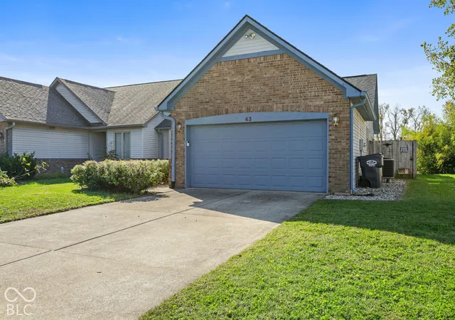 Photo 2 of Single family home for sale at 43 Virgil Dr, Greenwood, IN 46142 | MLS# 22129811 | Listing updated on 2026-10-08