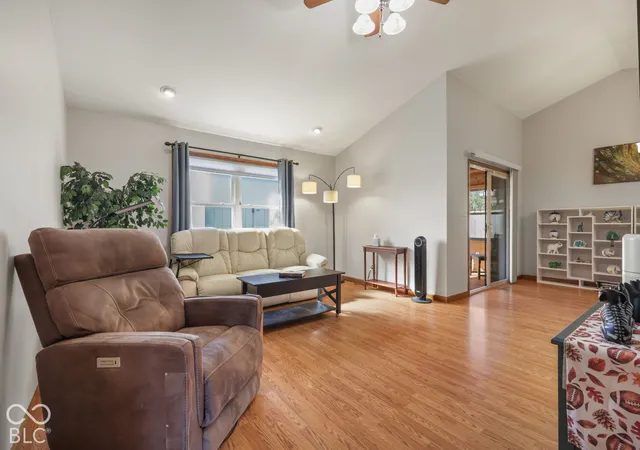 Photo 4 of Single family home for sale at 43 Virgil Dr, Greenwood, IN 46142 | MLS# 22129811 | Listing updated on 2026-10-09