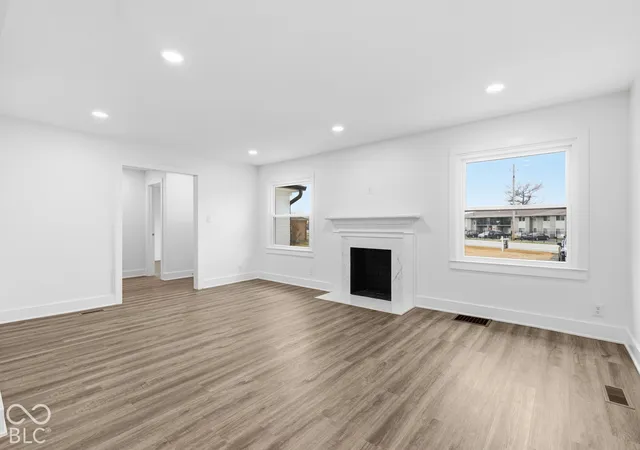 Photo 4 of Single family home for sale at 4705 Allisonville Rd, Indianapolis, IN 46205 | MLS# 22129820 | Listing updated on 2026-10-07