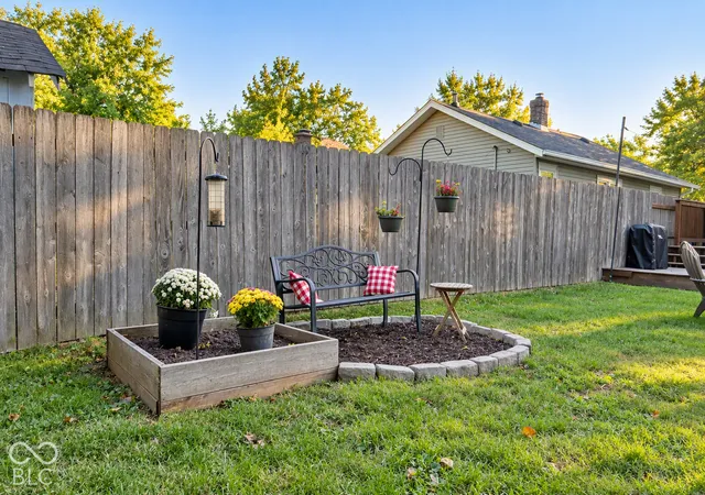 Photo 3 of Single family home for sale at 4952 Kingsley Dr, Indianapolis, IN 46205 | MLS# 22129822 | Listing updated on 2026-10-07