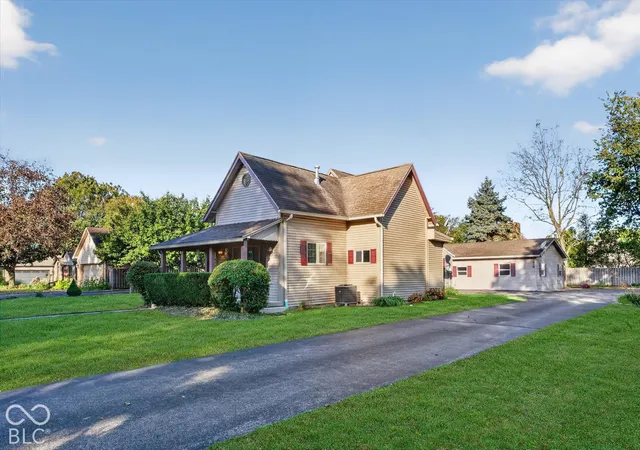 Single family home for sale at 8404 Union Chapel Rd, Indianapolis, IN 46240 | MLS# 22129826