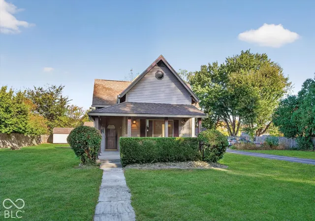 Photo 1 of Single family home for sale at 8404 Union Chapel Rd, Indianapolis, IN 46240 | MLS# 22129826 | Listing updated on 2026-10-09