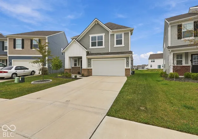 Photo 3 of Single family home for sale at 11464 Basalt Dr, Indianapolis, IN 46235 | MLS# 22129828 | Listing updated on 2026-10-11
