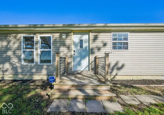 Photo 2 of Sale Pending at 106 W Jackson St, Kirklin, IN 46050 | MLS# 22129833 | Listing updated on 2026-10-15