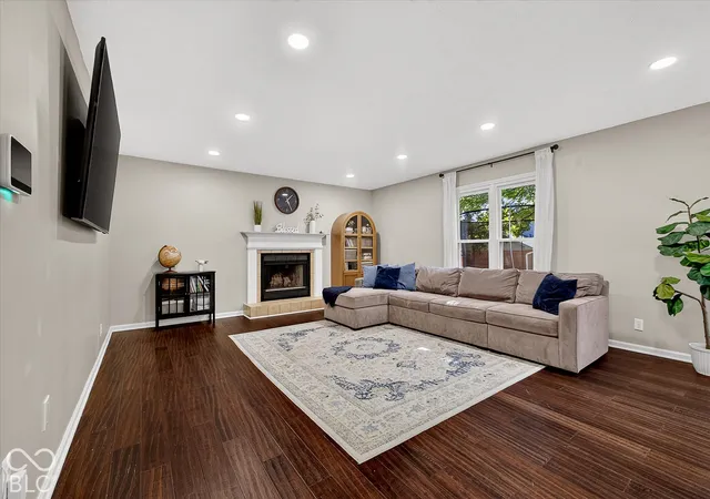 Photo 3 of Sale Pending at 7599 Meadow Ridge Dr, Fishers, IN 46038 | MLS# 22129840 | Listing updated on 2026-10-27