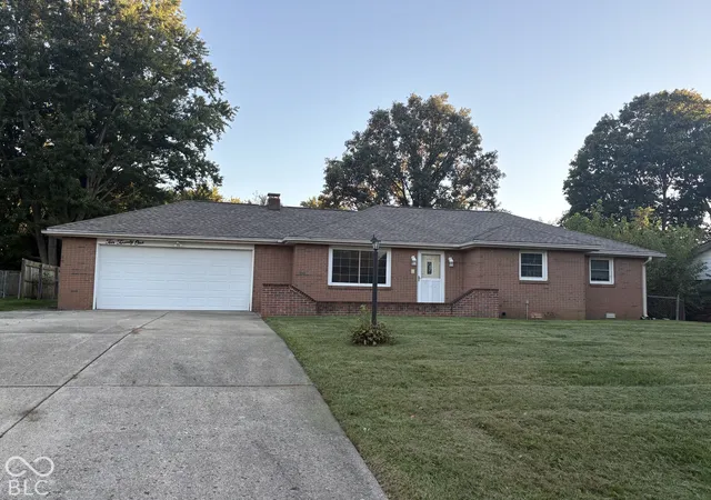 Photo 1 of Single family home for sale at 1021 Brunswick Way, Anderson, IN 46012 | MLS# 22129852 | Listing updated on 2026-10-06
