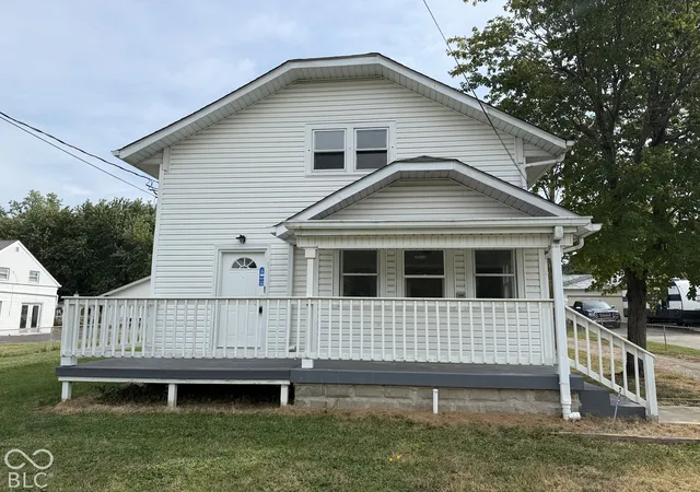 Photo 1 of Single family home for sale at 5125 S Walcott St, Indianapolis, IN 46227 | MLS# 22129857 | Listing updated on 2026-10-05